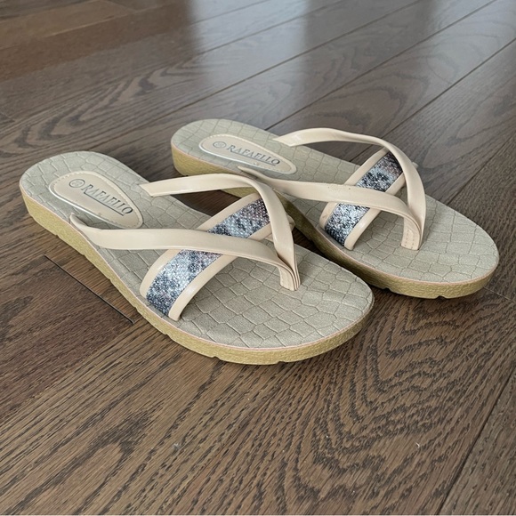 Beige & Silver Cross-Strap Sandal - Picture 2 of 4